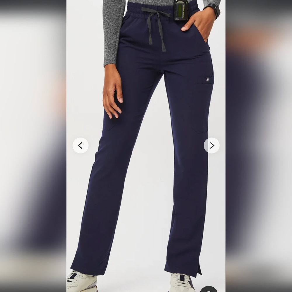 High Waisted Dowa Scrub Pants - large